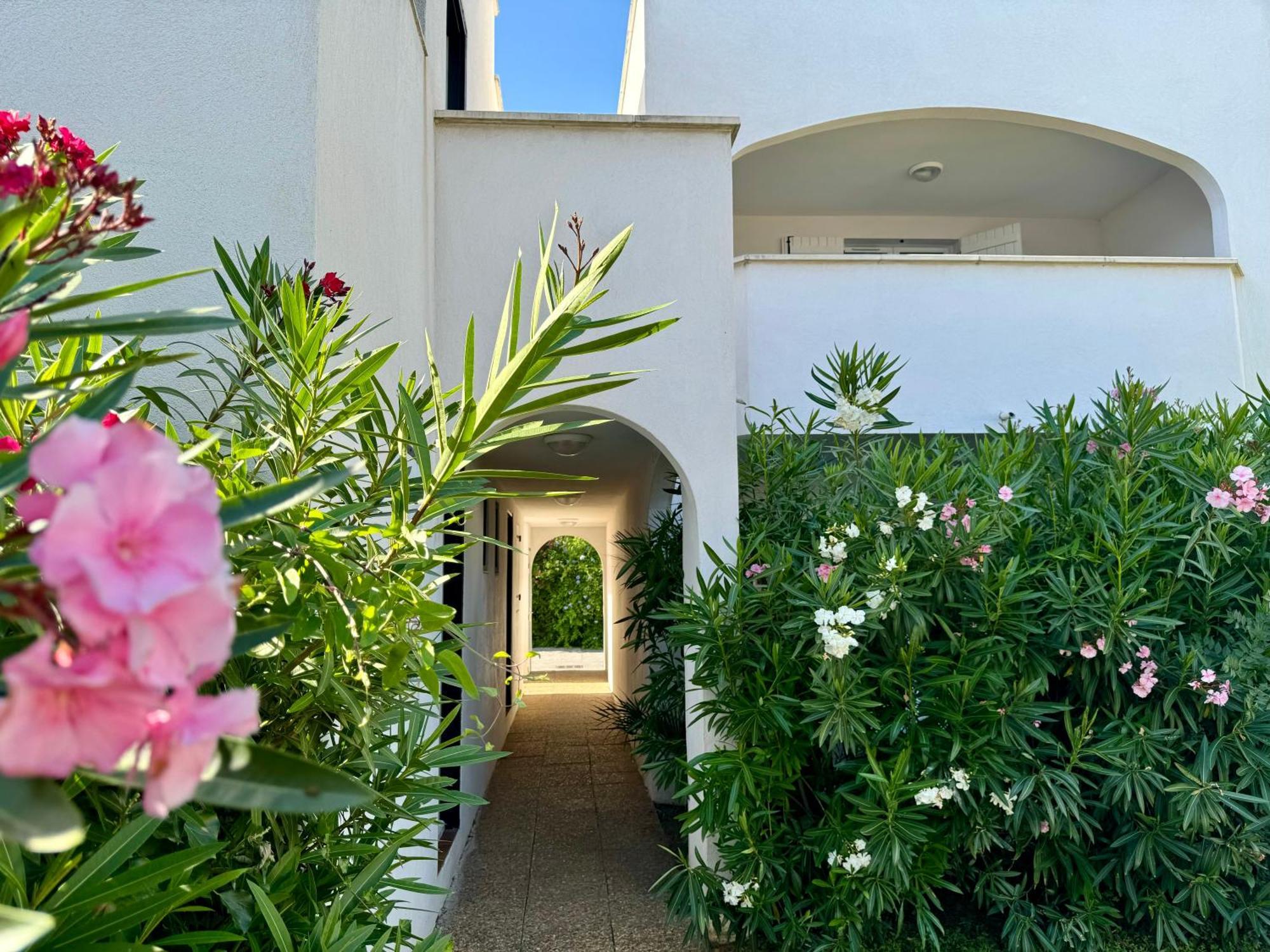 Beach Cannes Bungalows Le Cannet Exterior photo