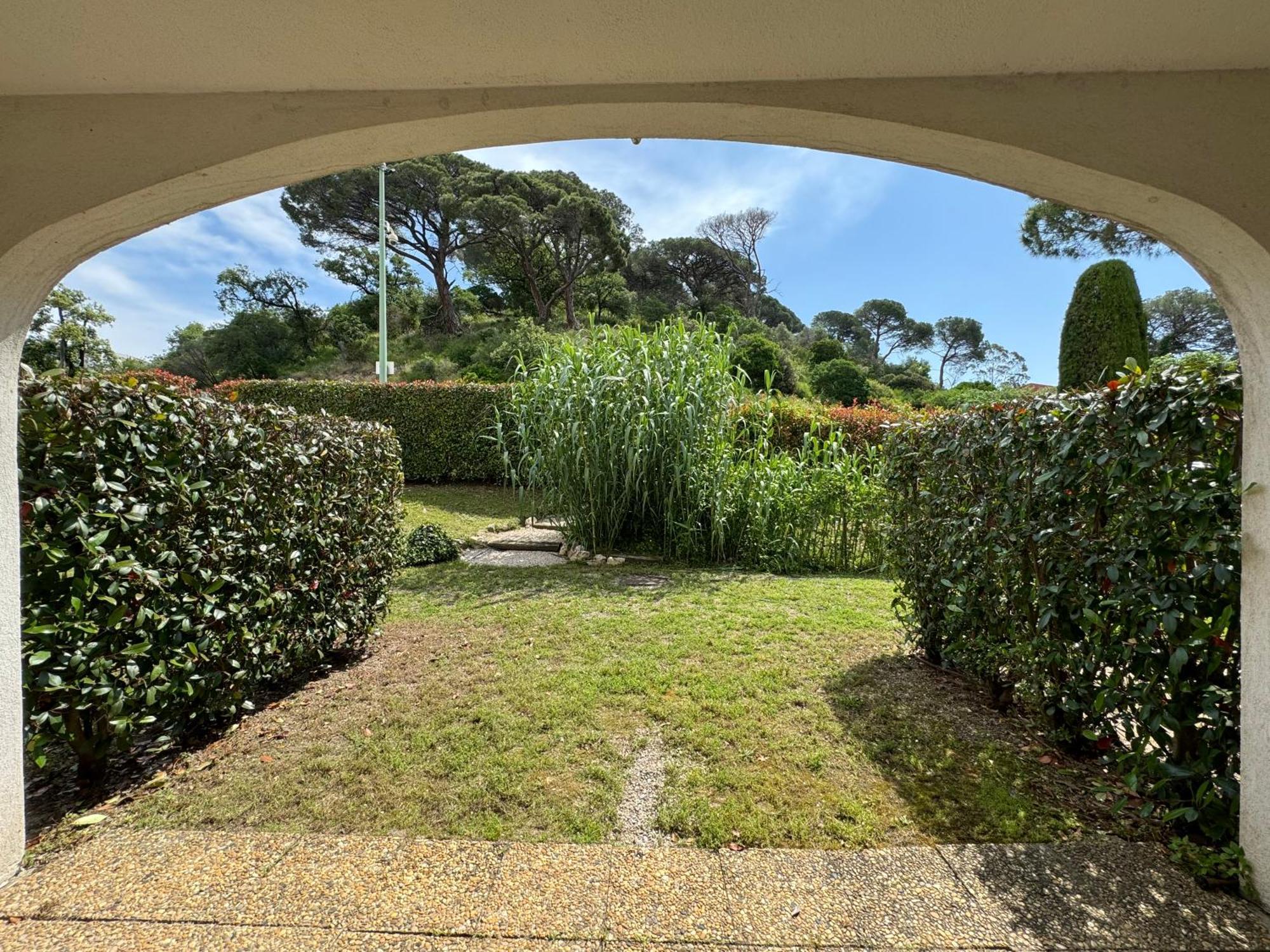 Beach Cannes Bungalows Le Cannet Room photo